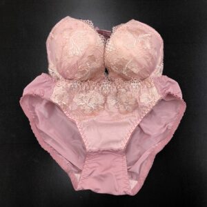 Alternative view of ブラジャー&パンティセット 岡山市在住 T・Sさん Bカップ 40代 熟女