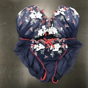 Alternative view of ブラジャー&パンティSet 函館市在住 I・Kさん 40代 Fカップ 熟女