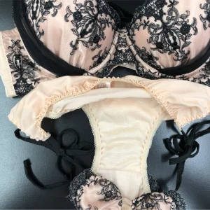 Alternative view of ブラジャー&パンティSet 鈴鹿市在住 S・Sさん 20代 Dカップ ギャル