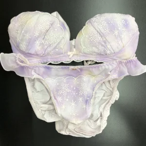 Alternative view of ブラジャー&パンティSet 大分市在住 K・Tさん 30代 Eカップ 人妻