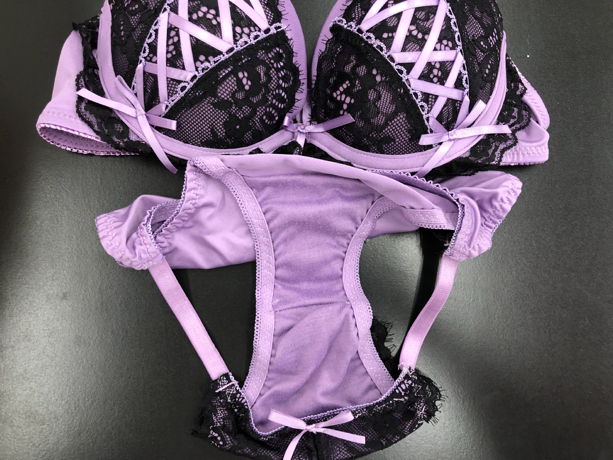 ブラジャー&パンティSet 【着衣画像付き】広島市在住 M・Hさん 20代 Cカップ おねぇさん - 画像 (4)