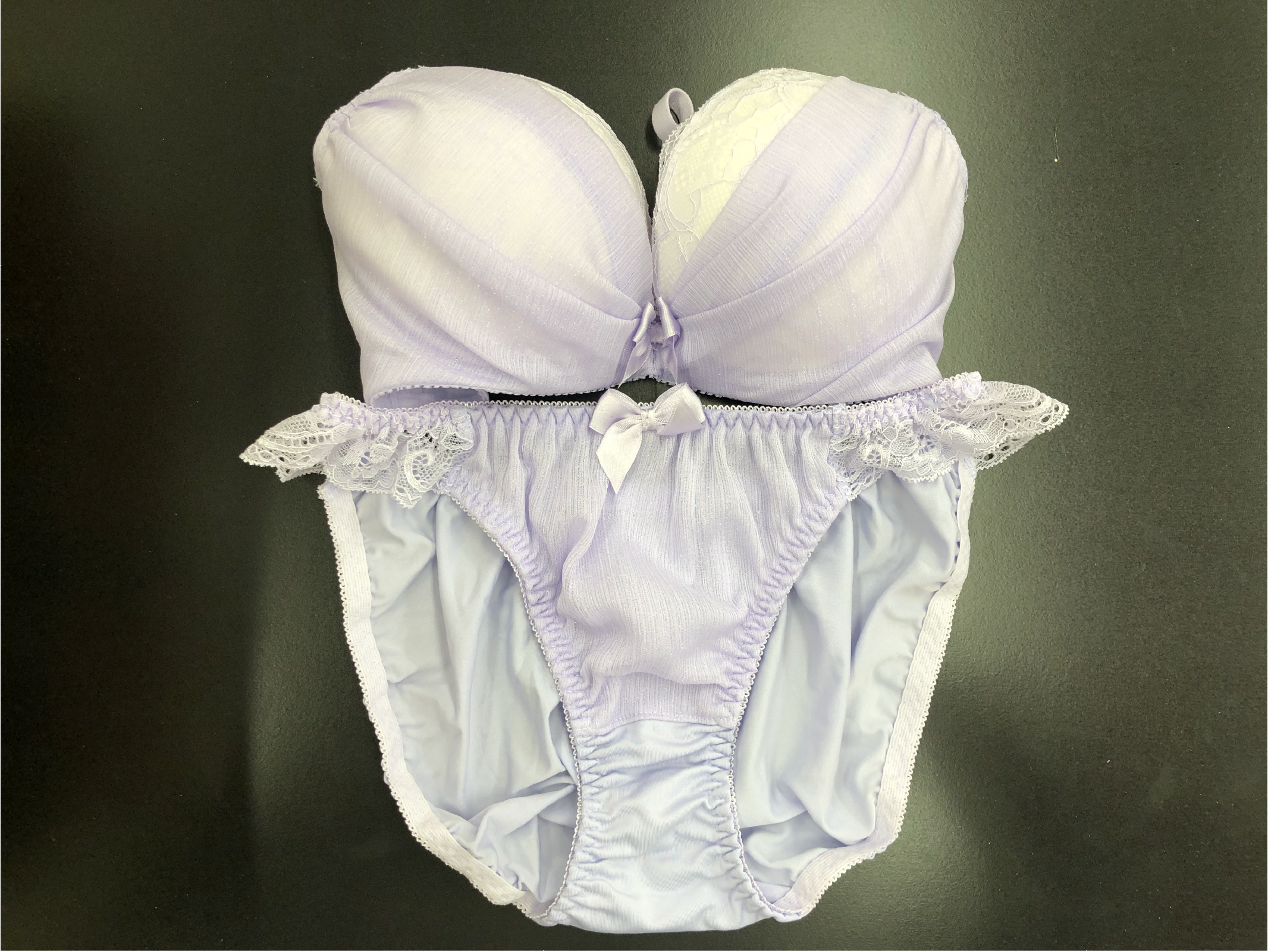 ブラジャー&パンティSet 【着衣画像付き】豊橋市在住 K・Kさん 20代 Cカップ 清楚 - 画像 (3)