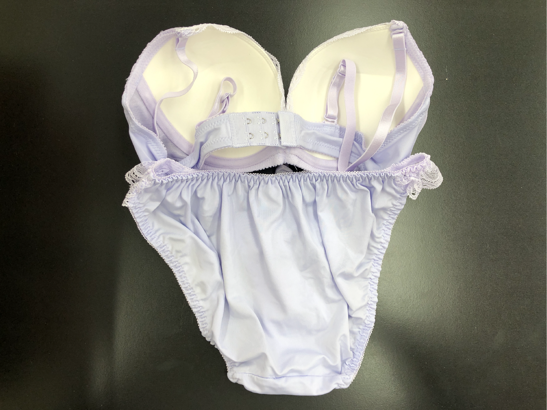 ブラジャー&パンティSet 【着衣画像付き】豊橋市在住 K・Kさん 20代 Cカップ 清楚 - 画像 (5)